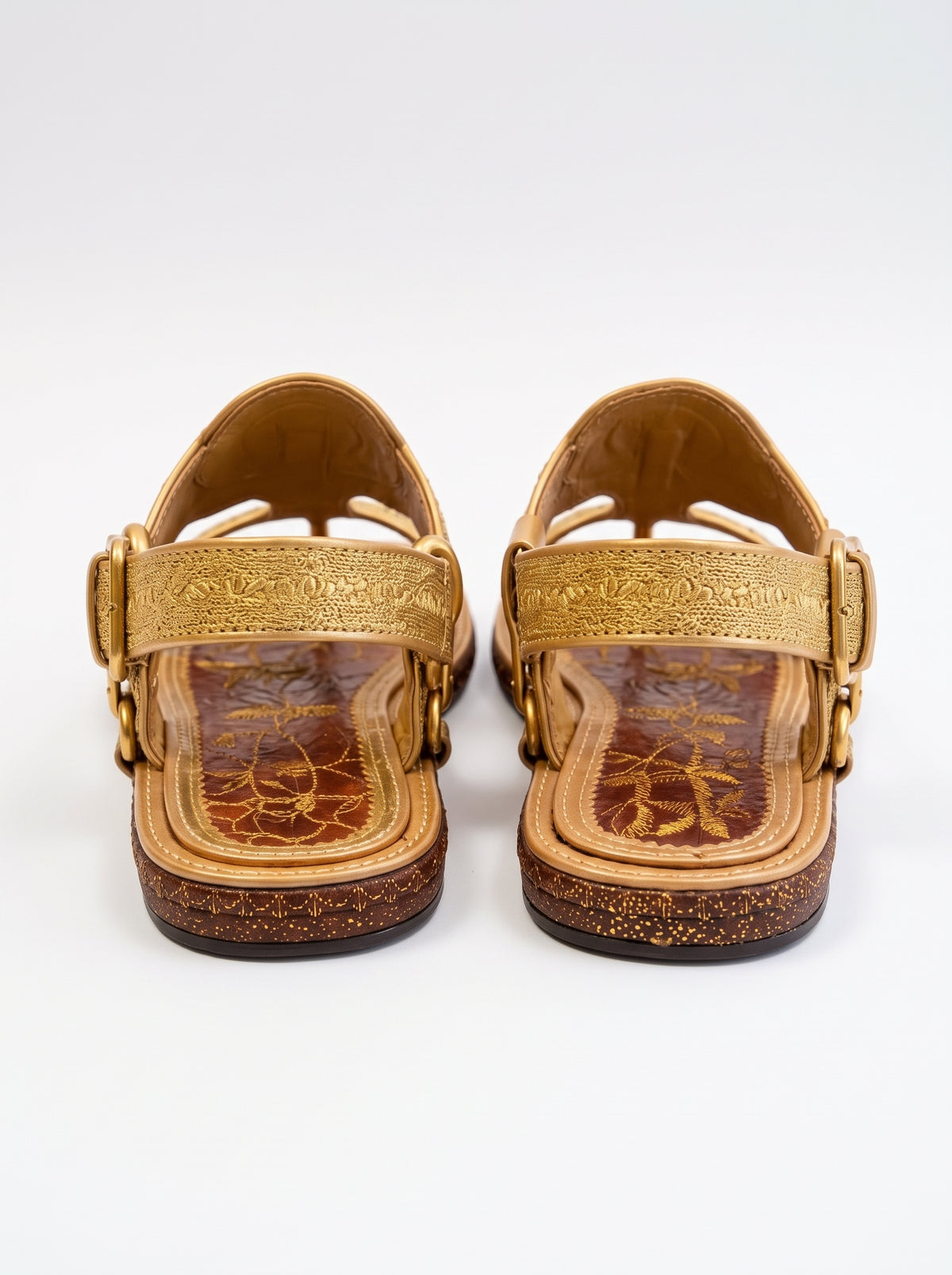 Peshawari Tilla Karhai Chappal – Gold & Silver Embroidery (Premium Handmade)