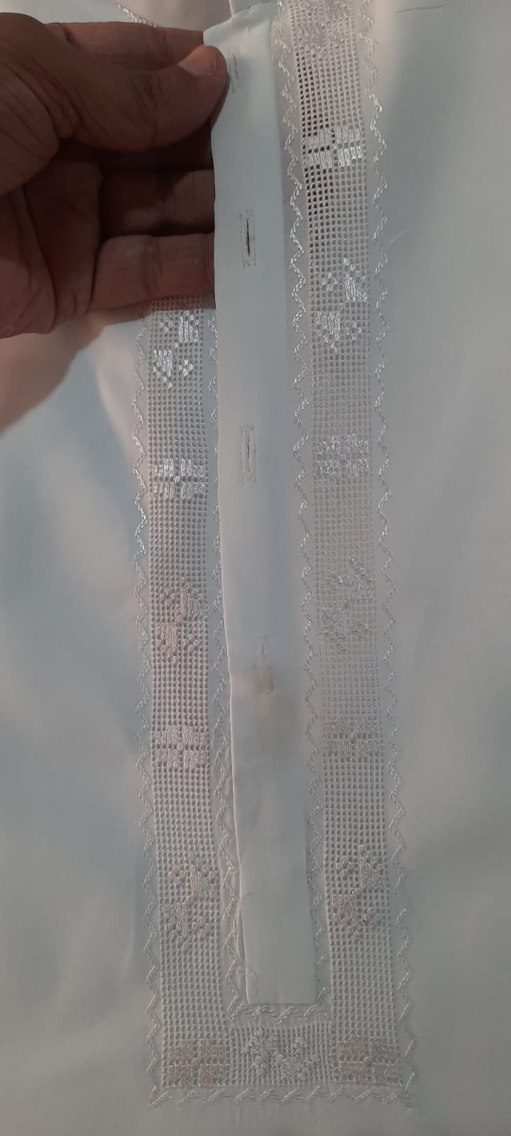 Premium Tarkashi Hand made Gum Stitch (4 in 1) Fabric+Gum Stitch+Tarkashi+Dry Cleaning)